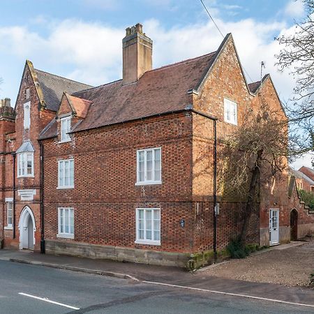 Airfield Manor Vendégház Castle Donington Kültér fotó
